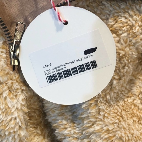 UMGEE NWT Tan Heathered Fuzzy Teddy Half Zip Pullover Size Medium - Picture 9 of 10